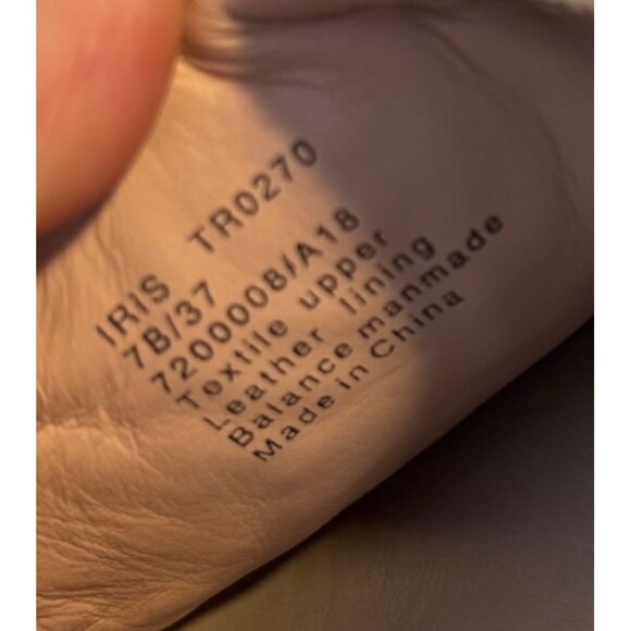 Taryn Rose Women's 7 Taupe Embroidered Slide Sandals With White Sole - Picture 8 of 9